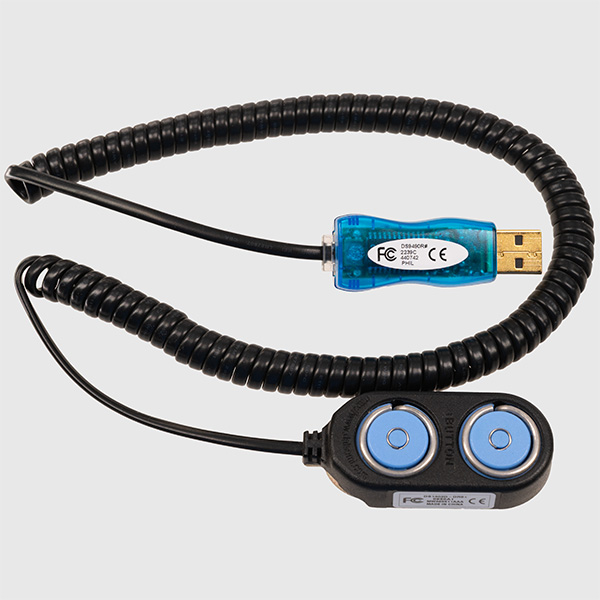 The Thermochron Starter Kit including a USB Adapter and Cable for Connecting iButtons